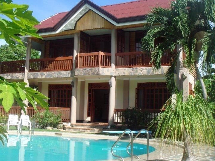 邦劳热带别墅酒店(Panglao Tropical Villas)