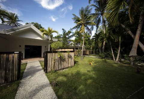 卡比劳圣殿海滩潜水度假村(Cabilao Sanctuary Beach & Dive Resort)