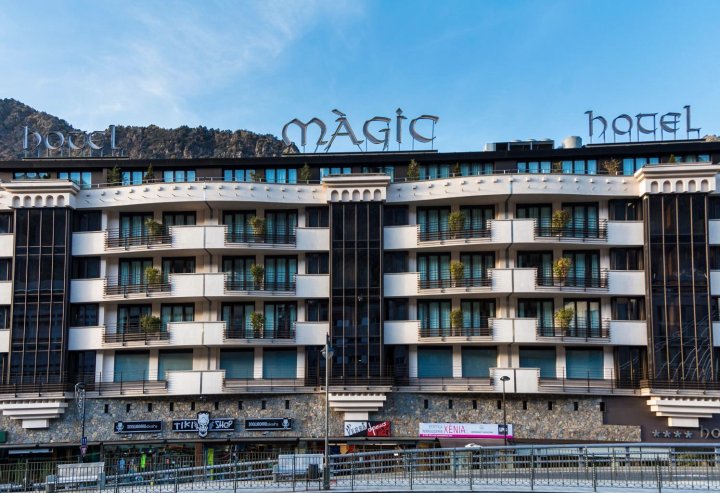 老安道尔魔术酒店(Hotel Màgic Andorra)