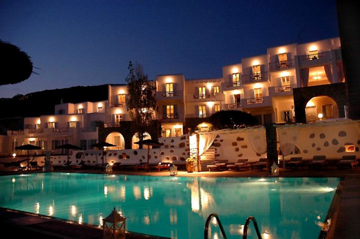 米科诺斯玛那拉酒店(Manoula's Beach Mykonos Resort)