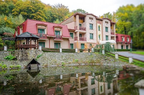 劳茨基酒店(Hotel Loucky)