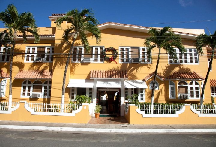 太阳海滩别墅酒店(Hotel Villa del Sol)