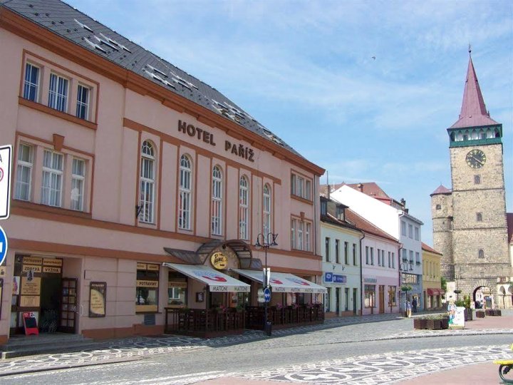 巴黎酒店(Hotel Paříž)