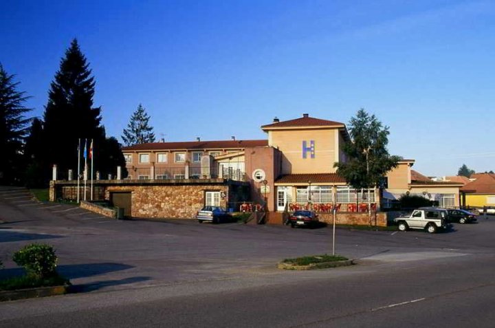 纳瓦别墅酒店(Hotel Villa de Nava)