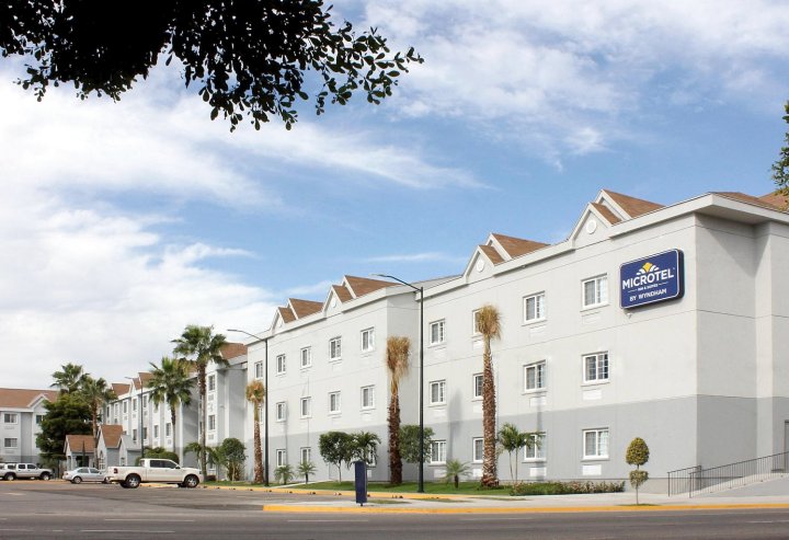 利亚坎温德姆麦克罗特套房酒店(Microtel Inn & Suites by Wyndham Culiacán)