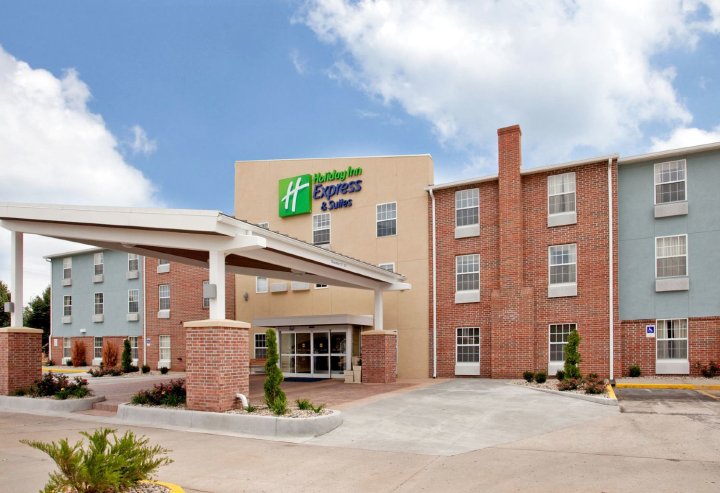 北堪萨斯城智选假日酒店及套房(Holiday Inn Express Hotel & Suites North Kansas City)