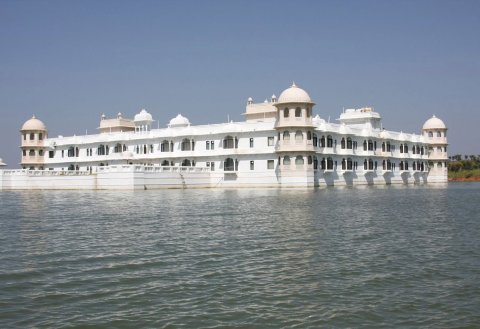 纳哈加湖宫殿胡斯塔酒店(Justa Lake Nahargarh Palace)