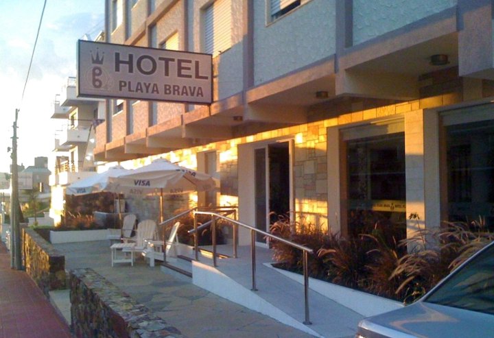 布拉瓦海滩酒店(Hotel Playa Brava)