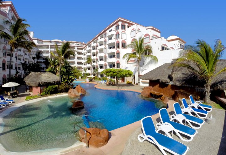博尼塔海岸海滩度假酒店(Costa Bonita Condominium & Beach Resort)