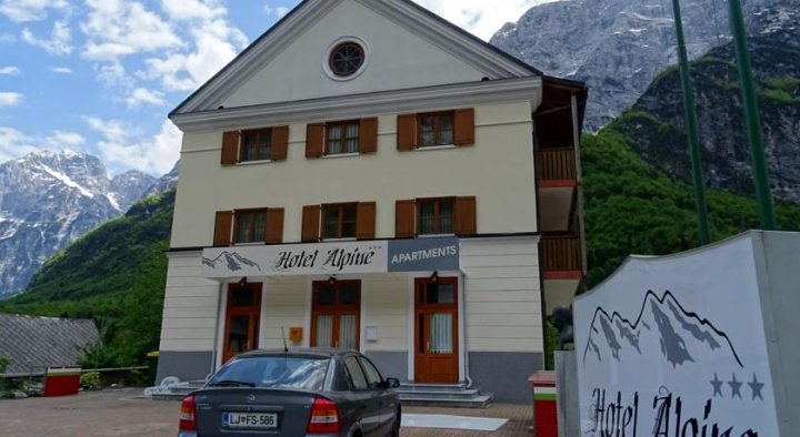 Garni Hotel Alpine