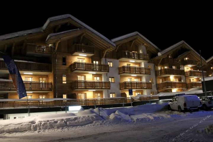 Ski in Ski Out Luxury & Mountain Apartments by Alpvision Résidences