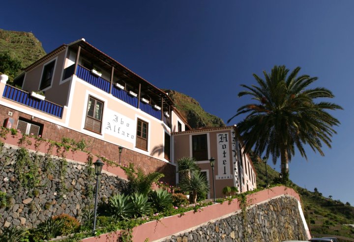 鲁莱尔伊博阿尔法罗酒店(Hotel Rural Ibo Alfaro)