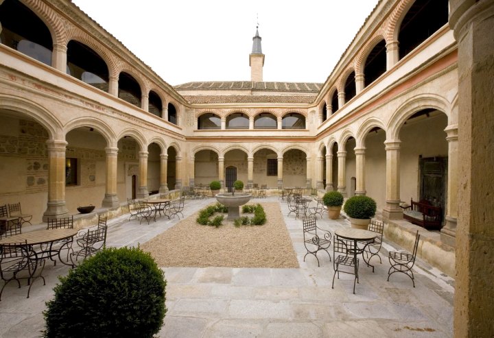 圣安托尼奥皇家酒店(Hotel San Antonio El Real)