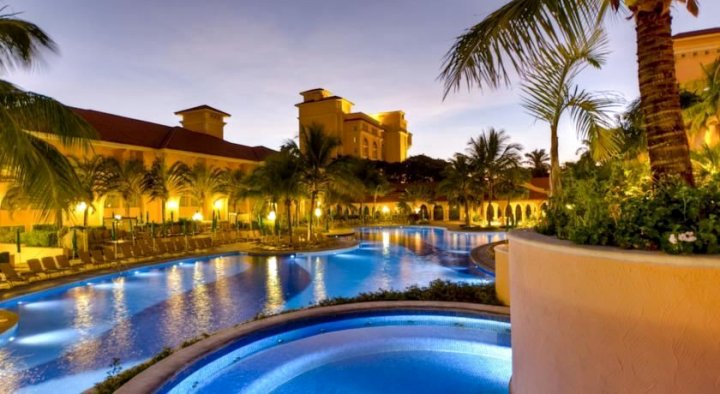 皇家棕榈广场度假酒店(Royal Palm Plaza Resort)