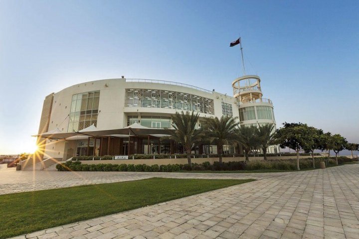 穆萨纳度假村千禧国际酒店(Millennium Resort Mussanah)