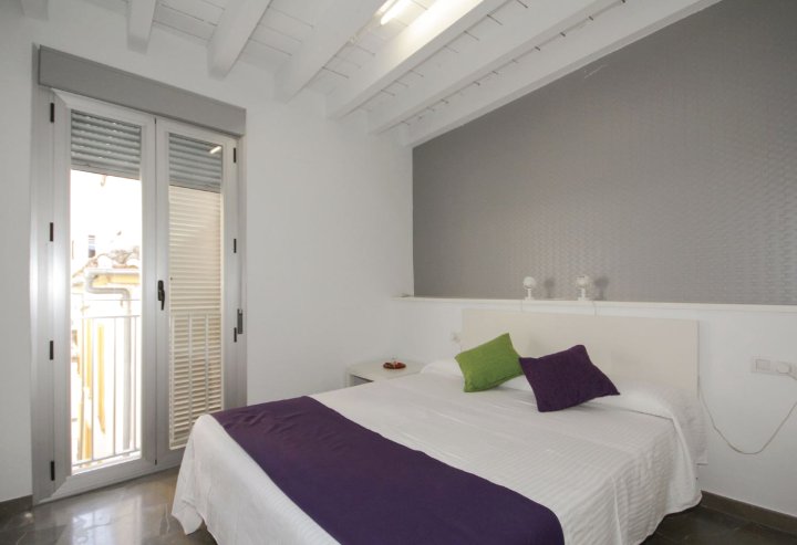 蓝色海岸公寓(Apartamentos Turisticos Costa Azul Granada)
