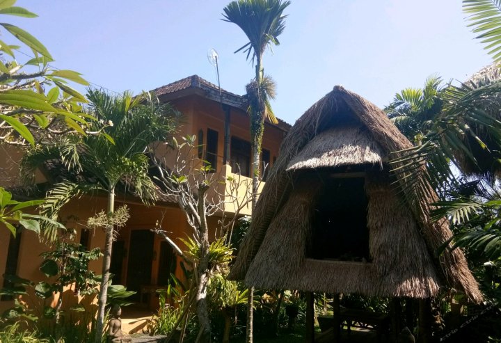 巴厘岛居思德别墅(Gusde House and Villa Bali)