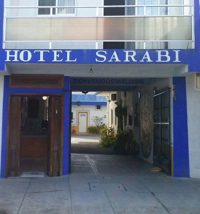 巴拉德纳维达莎拉比酒店(Hotel Sarabi Barra de Navidad)