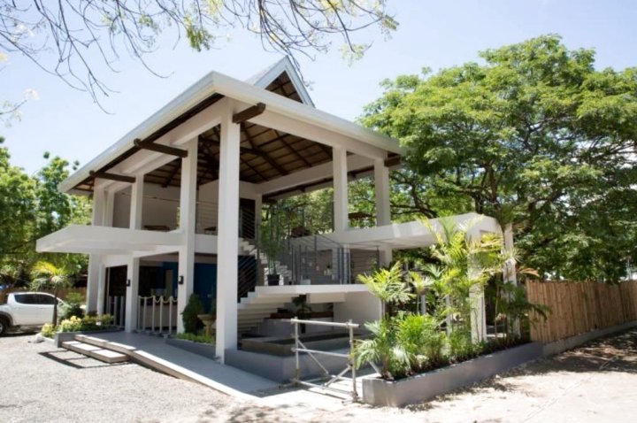 卡兰屈海滨旅馆(Karancho Beach House Cebu)