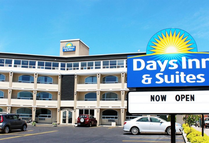 北海湾市中心戴斯套房酒店(Days Inn & Suites by Wyndham North Bay Downtown)