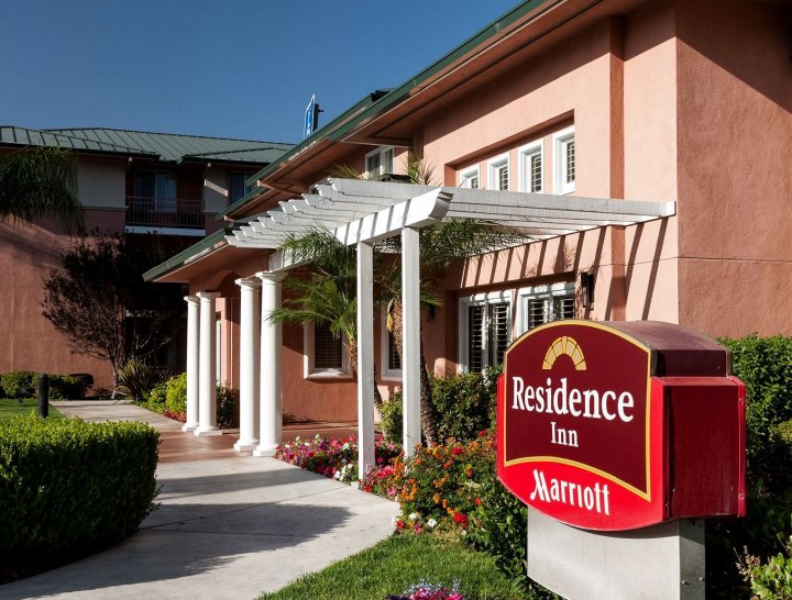 圣塔克拉里塔瓦伦西亚居家酒店(Residence Inn by Marriott Santa Clarita Valencia)