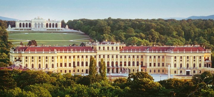维也纳美泉宫豪华套房公寓(Schloß Schönbrunn Grand Suite)