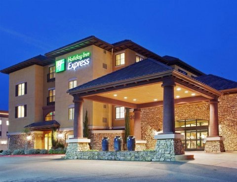 埃尔多拉多山智选假日酒店(Holiday Inn Express Hotel & Suites El Dorado Hills, an IHG Hotel)