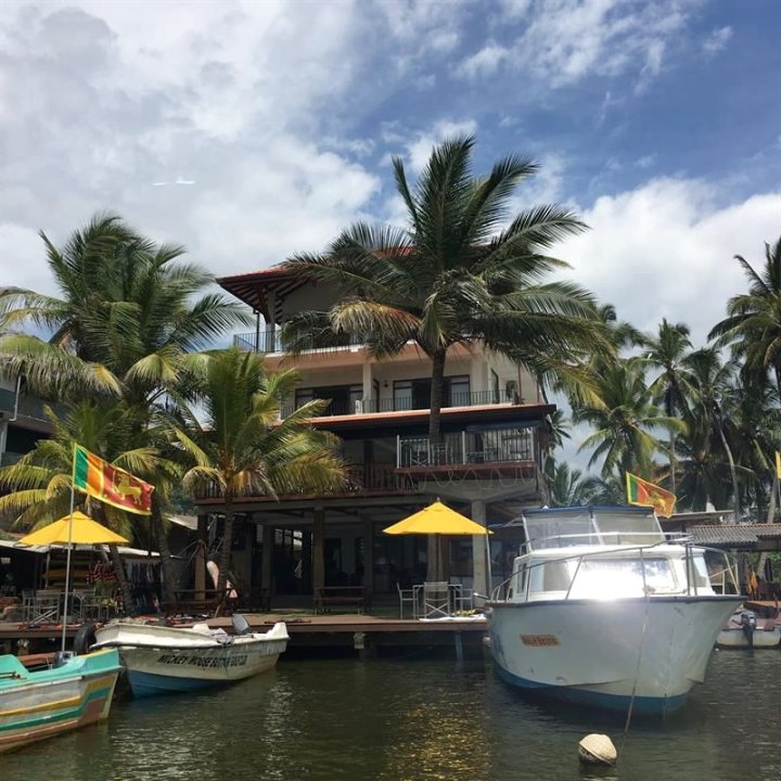 玛卢巴纳酒店(Malu Banna)
