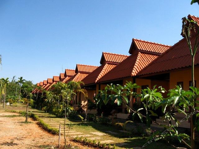 班苏度假村(Ban Suan Resort)