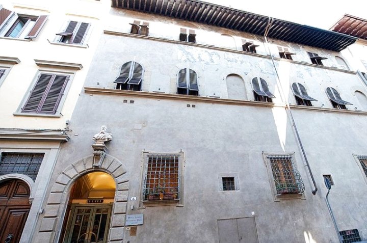 阿普丽雷帕拉索达博尔戈酒店(Hotel Palazzo dal Borgo)