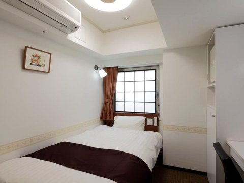 乌丸入住酒店(Check in Shijokarasuma)
