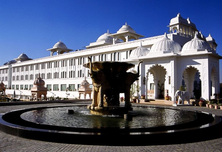 乌代布尔宫殿丽笙度假村酒店(Radisson Blu Udaipur Palace Resort & Spa)