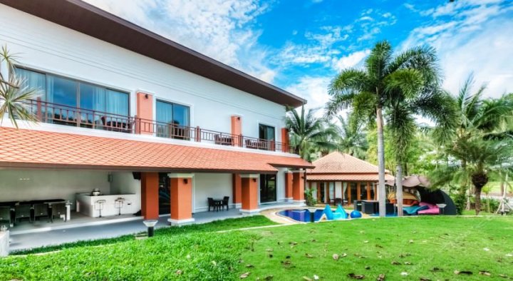 普吉岛拉古纳别墅(Villa Laguna Phuket)