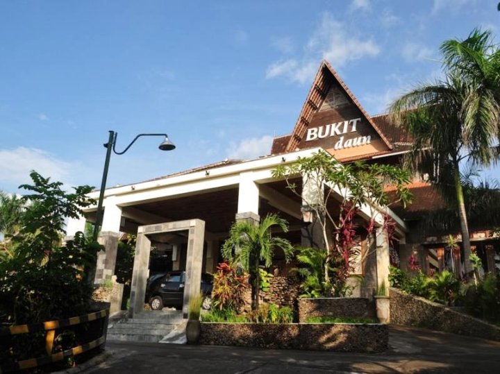 科迪里武吉道恩酒店及度假村(Bukit Daun Hotel and Resort Kediri)