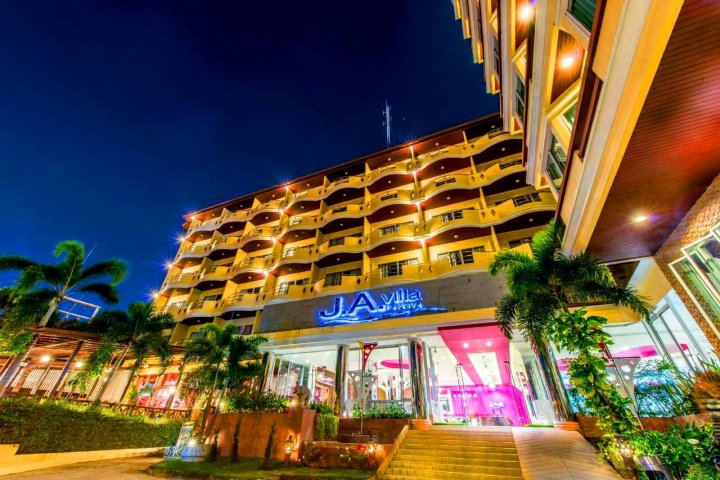 芭堤雅 JA 别墅酒店(J A Plus Hotel)