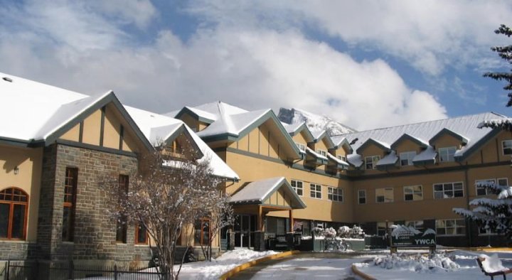 班夫YWCA旅舍(YWCA Banff Hotel)