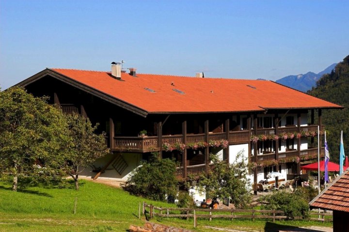 艾德思贝格弗莱尔贝格酒店(Berggasthof Hotel Adersberg)