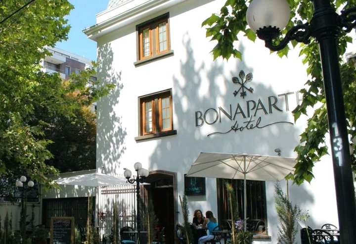 雅逸精品酒店(Hotel Bonaparte Boutique)