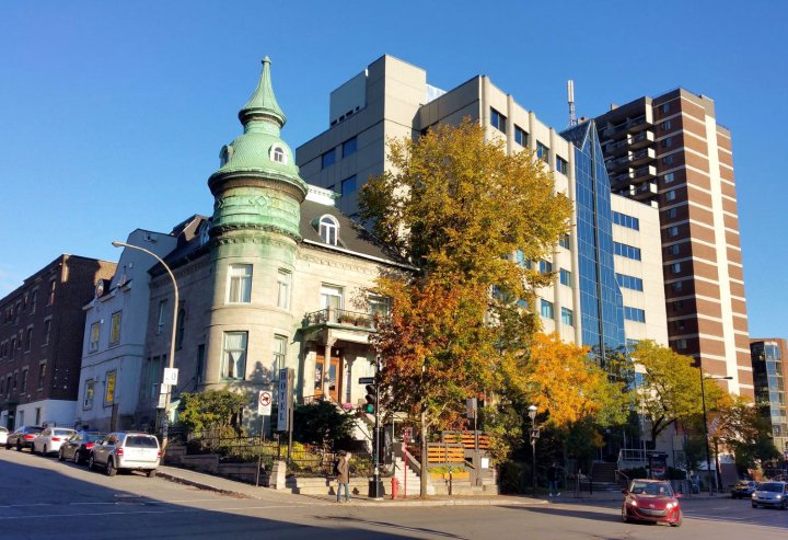 巴黎蒙特利尔酒店(Hotel de Paris Montreal)