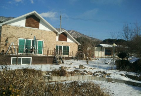 华川郡学校铃声度假屋(School Bell Pension Hwacheon)