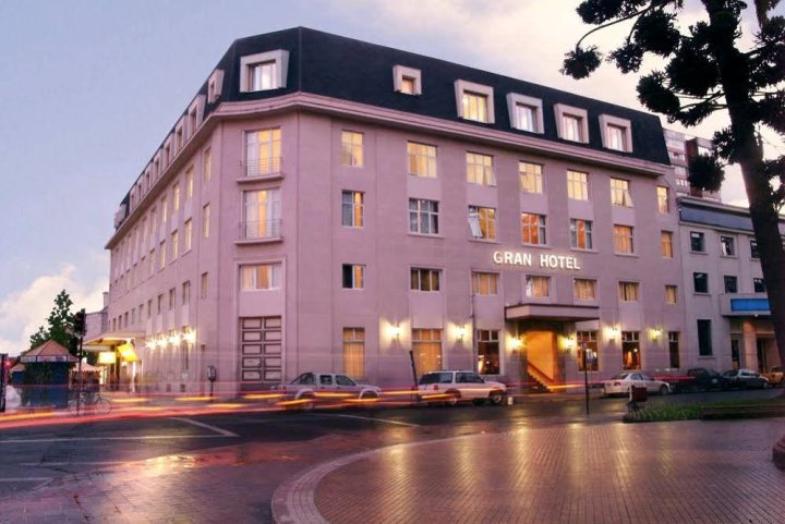 伊莎贝尔里克尔梅格兰酒店(Gran Hotel Isabel Riquelme)