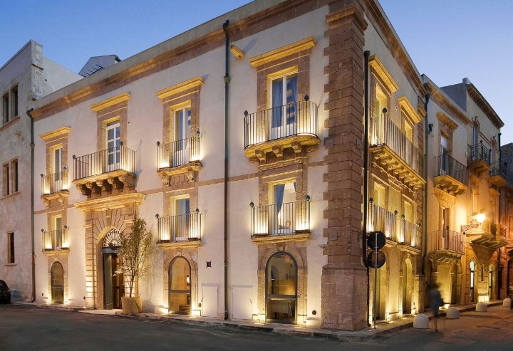 阿尔吉拉奥提伽古城迷人酒店(Algilà Ortigia Charme Hotel)