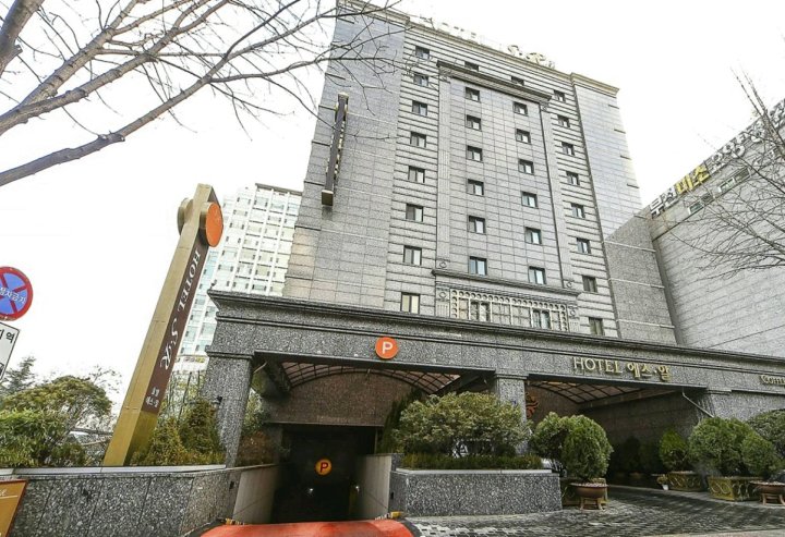 富川SR酒店(Bucheon SR Hotel)