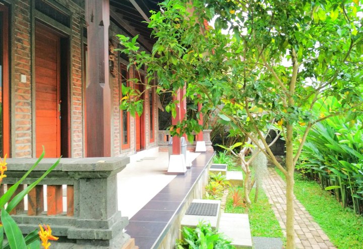 乌布阿雷之家旅馆(Ary House Ubud)