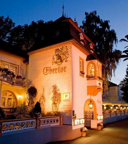 厄贝托酒店及青年旅舍(Das Ebertor Hotel & Hostel)