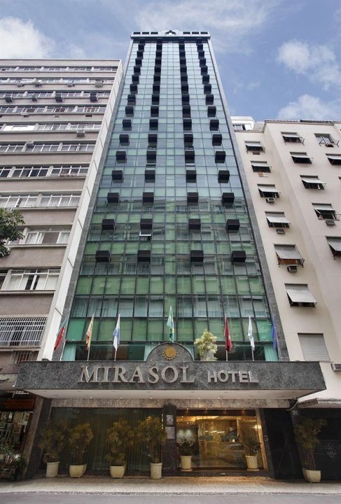 米拉索尔科帕卡瓦纳酒店(Mirasol Copacabana Hotel)