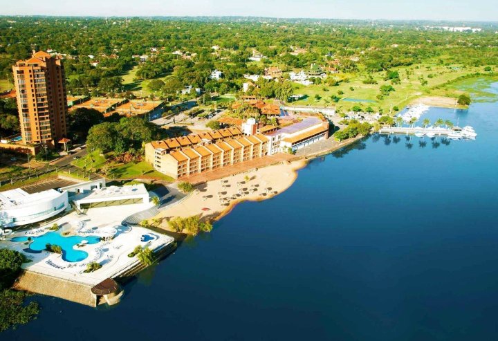 巴拉圭游艇及高尔夫俱乐部度假酒店(Resort Yacht Y Golf Club Paraguayo)