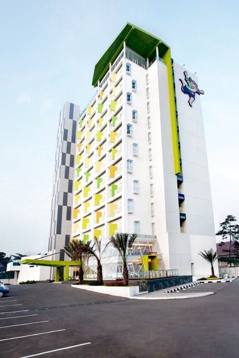 万隆沙克蒂酒店(Shakti Hotel Bandung)