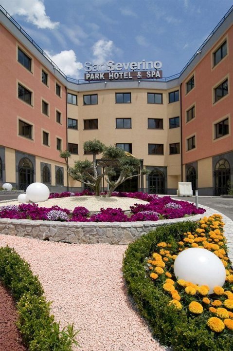 圣塞韦里诺公园 Spa贝斯特韦斯特修尔精选酒店(San Severino Park Hotel & Spa, Sure Hotel Collection by Best Western)