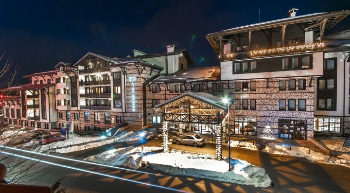 班斯克雄狮酒店(Lion Bansko Hotel)